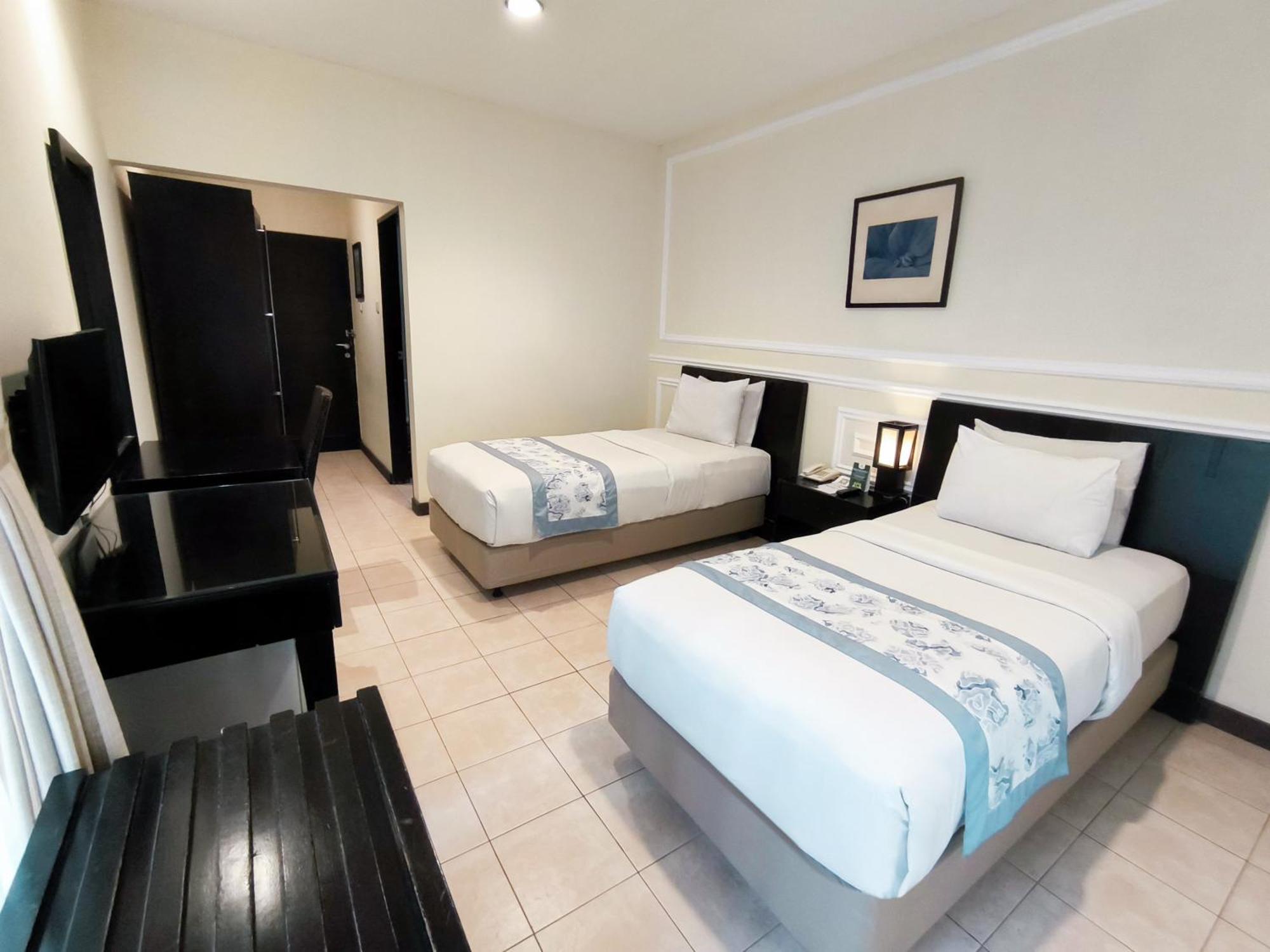 Puteri Gunung Hotel Лембанг Экстерьер фото