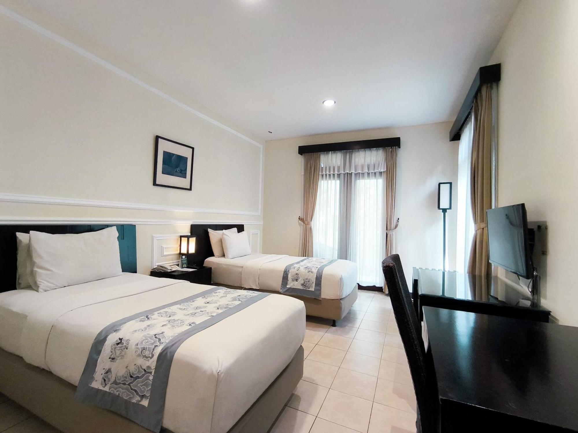 Puteri Gunung Hotel Лембанг Экстерьер фото