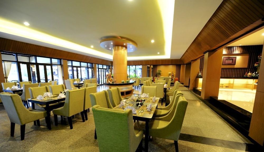 Puteri Gunung Hotel Лембанг Экстерьер фото