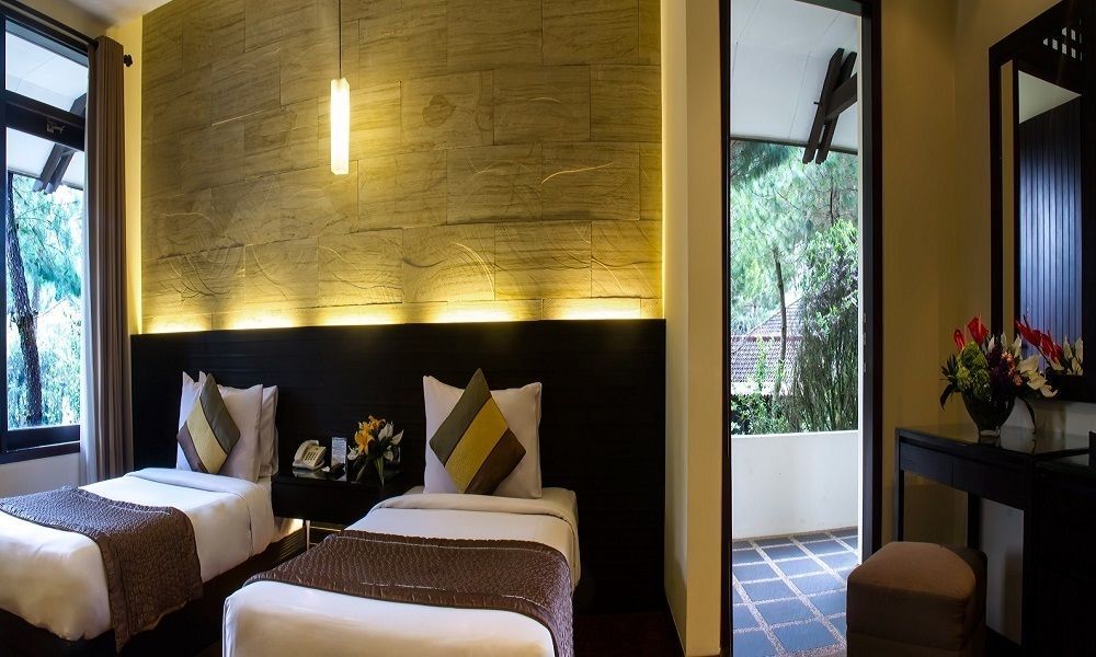 Puteri Gunung Hotel Лембанг Экстерьер фото