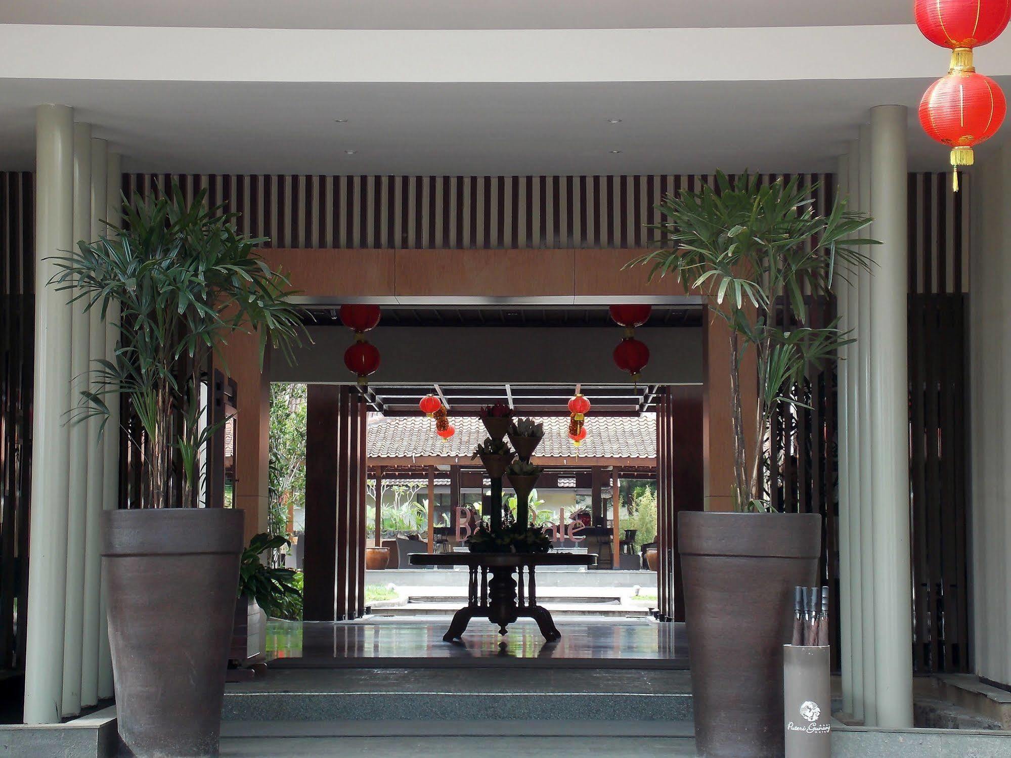 Puteri Gunung Hotel Лембанг Экстерьер фото